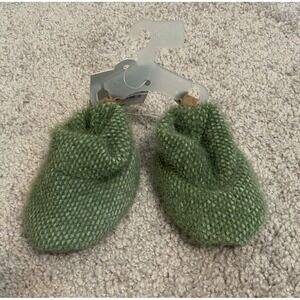 Cloud Island Infant Baby Olive Green Slippers Booties Size 3-6M‎